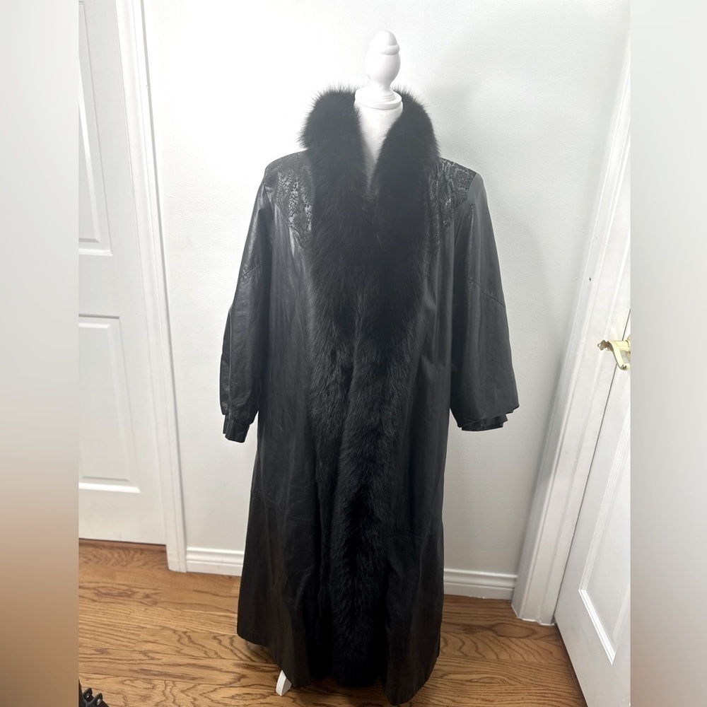Mob Wife Leather and Blue Fox long Coat Size Small